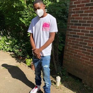 Meet your Posher, Deonte